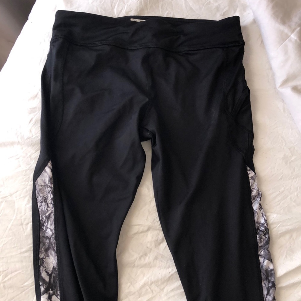 Leggings with side print